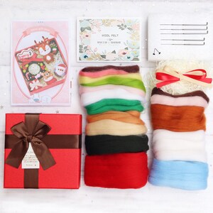 Wool Vilt doe-het-zelf kit, kerstcadeau doos DIY Kit, Vilt Herten Kit, Holiday Krans kit, Needle Vilten Kit, kerstversiering afbeelding 6