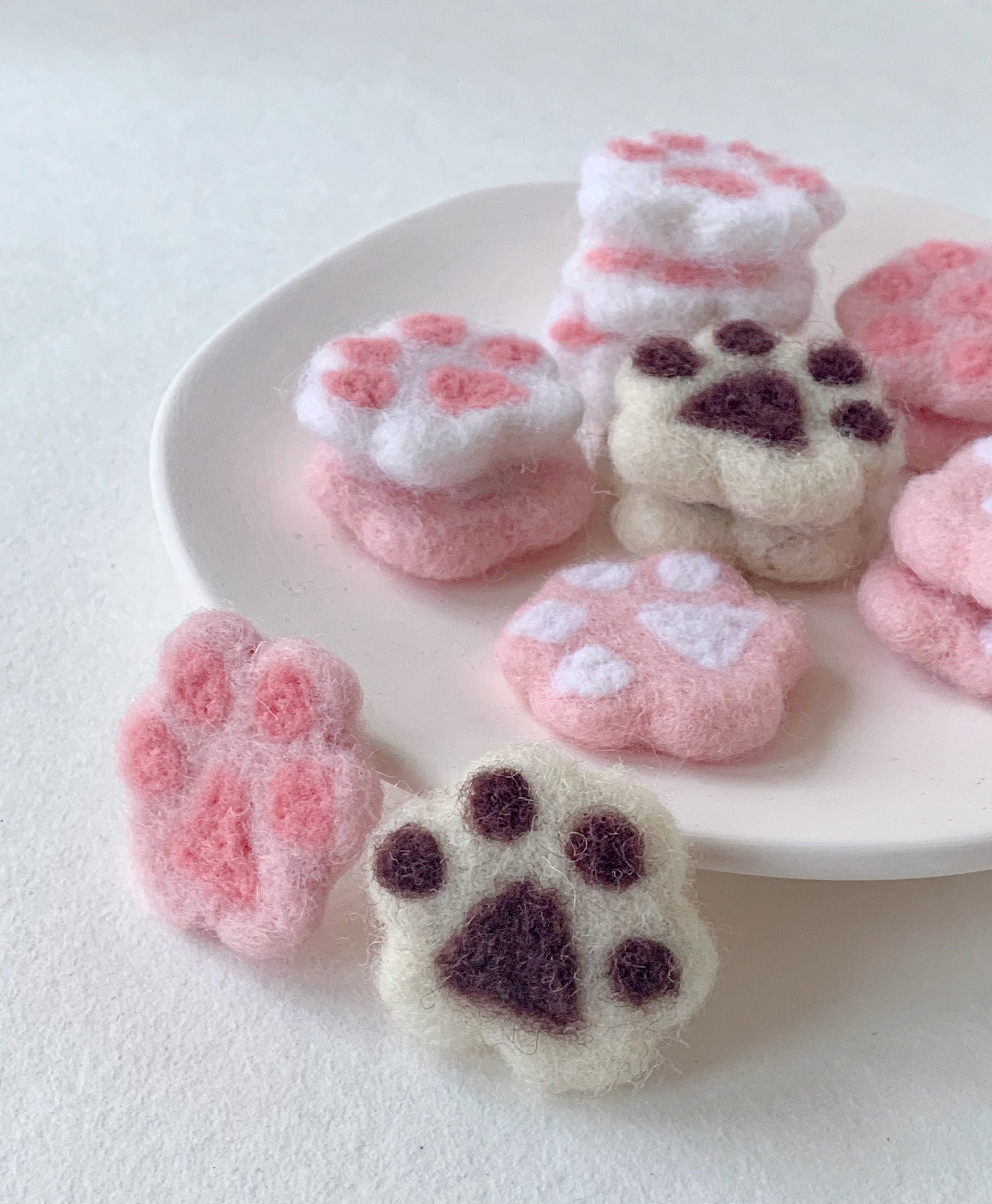 Felted Cat Paw for making Hair Accessories Hair Clips Keychain Ornaments Home Decoration, Wool Felt Cat Paw, Needle Felted Paw, Paw Earrings