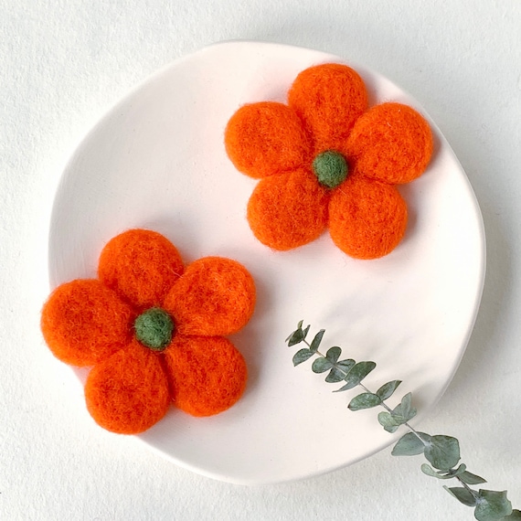 Felted Flowers, 5 Colors, Felted Daisy, Wool Flower for Making
