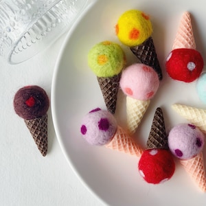 Filz Eiscreme, 10 Stück, 2,5 cm, Wollfilz Eistüte, Eis Dekor, Filzkugel Eiscreme, Wolleiscreme, Sommer Dekoration