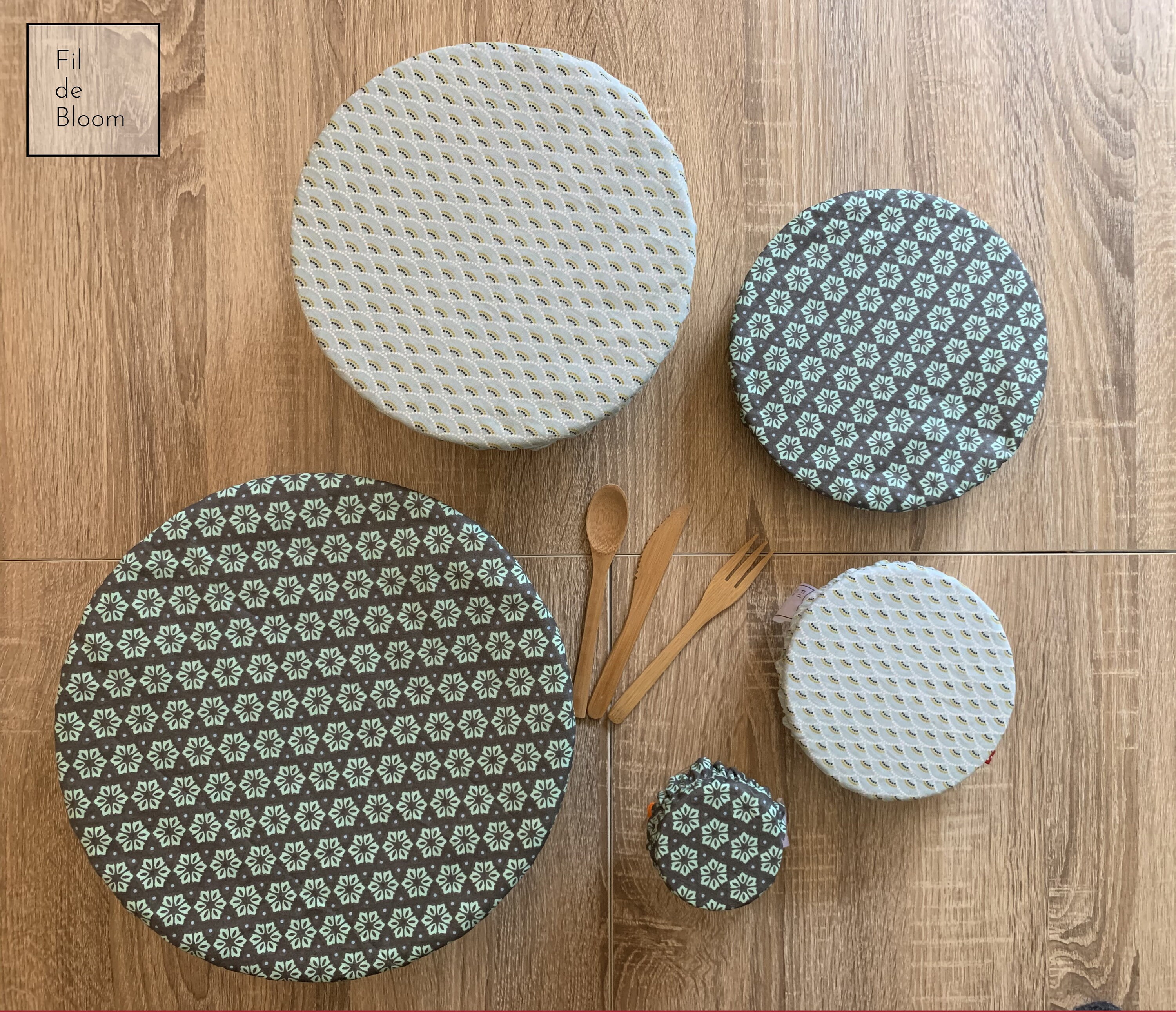 Charlotte à Plat, Couvre Plat Réversible en Coton Enduit Bleu, Zéro Déchet, Écologique et Économique