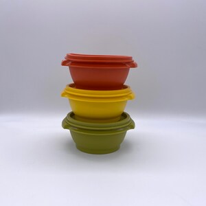 4 Vintage 70's Tupperware Servalier 20oz Bowls Storage Containers