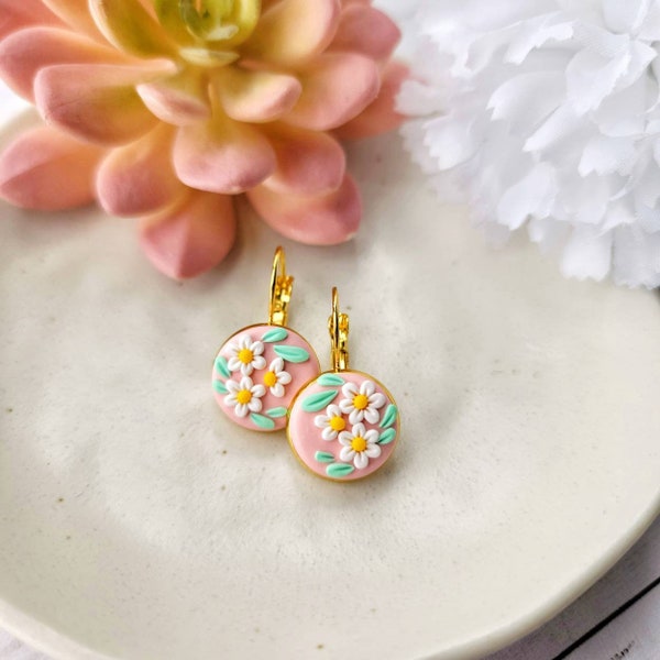 Daisy Gold Floral Bezel Dangle Earrings/ Dainty Small/ Hypoallergenic/ Gifts for her/ Pink White Orange Green/ Elegant Understated/ Circle