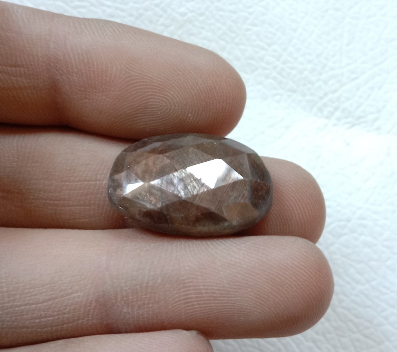 Top Quality Gold Sheen Sapphire Faceted Natural Loos Gemstone Best For Jewellery..