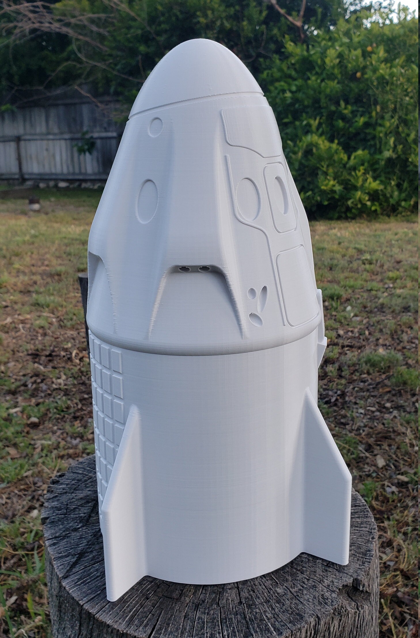 3D Printed 1/24 Spacex Dragon Crew Capsule Display Model 13.4