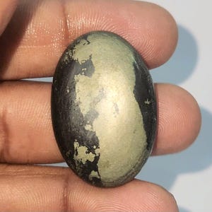 Amezing A-One Quality 100% Natural Apache gold Oval Shape Cabochon Loose Gemstone For  Making Jewellery 41.50 Ct. 33X22X4 mm STI 395