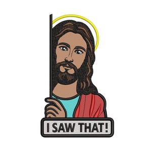 Op de afbeelding: Een cartoon afbeelding van Jezus die om een hoekje gluurt met een halo boven zijn hoofd. Hij draagt een rode mantel en een blauw shirt. De tekst "I SAW THAT!" staat onder hem.