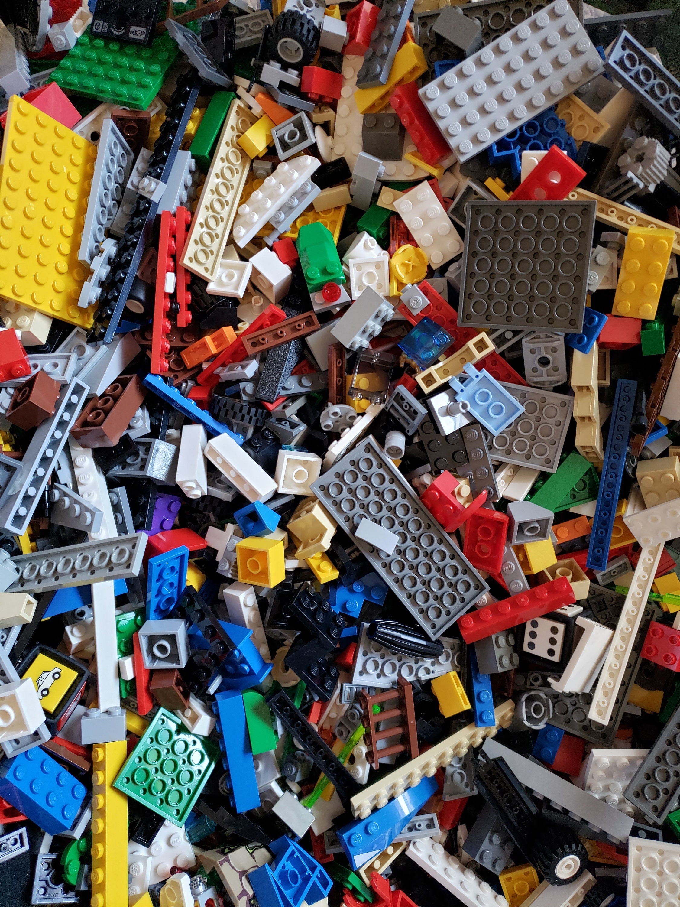 LEGO 1 kg - Mixed Parts - Bricks Plates Mix - 1 kilo, 1 kilogram, 1 kg Bulk  Lot