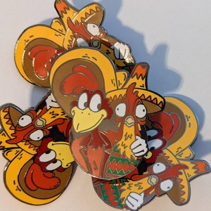 Dos Gallos, Cinco de Mayo hard enamel pin Disney Heihei & Panchito