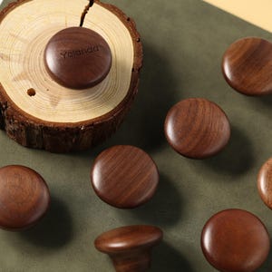 Gałki do szuflad z drewna orzechowego, gałka do szuflady z drewna boho, okrągłe gałki z drewna, rozmiar 38 mm, gałka do kuchni z grawerunkiem laserowym