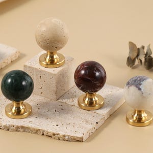 Travertin-Kugelbronze-Schrankknöpfe, Kommode-Knöpfe, Emperador-Schubladen- und Schrankknöpfe, Viola-Möbel-Kleiderschrankknöpfe, Villa-Dekor