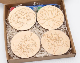 Blumen bemalen Set aus Holz, Holzuntersetzer bemalen Kits für Erwachsene Kinder, DIY Kit für Geburtstagsgeschenk, DIY Kit für sie PK005b