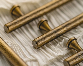 Manijas de gabinete martilladas de bronce tiran, manijas de latón antiguo texturizado cajón tira perillas manijas perilla manija tirar hardware de muebles