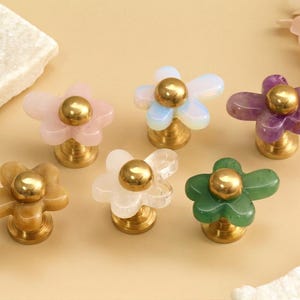 Rose quartz Flower drawer dresser knobs pulls Crystal Floral cabinet knob handles Natural Amethyst Girl Nursery room cupboard knob pull Kids