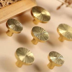 Goud gehamerde ronde kastknop, halfronde kastgrepen, messing garderobeknop, lasergegraveerde ladegrepen knoppen handgrepen