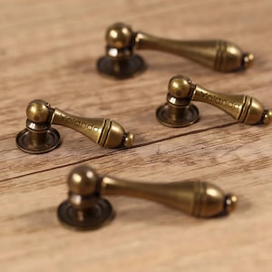 Kupfer Schrank Knöpfe, Vintage Messing Anhänger Knöpfe DIY Laser gravierte Anhänger Schublade zieht Knobs Griffe Kleiderschrank Knobs Griff zieht