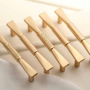 Poignées de boutons d'armoire noeud or, boutons de poignées de tiroir de chambre d'enfant, poignée de boutons de commode d'armoire or gravée au laser, boutons de garde-robe