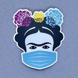 Adesivo Frida Enfermeira Latina, Arte Chingona Cabrona, Adesivo de Mulheres Duronas, Artista Mexicana, Acessório para Laptop e Garrafa de Água