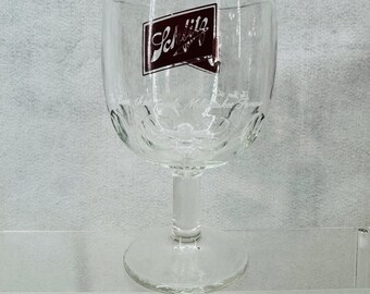 Copa de cerveza Schlitz vintage de 6 pulgadas, de vidrio transparente, con pedestal, pie y forma de huella dactilar.