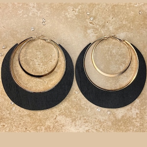 Black Cut Out Gold Ring Earring |Circle design| Free UK Delivery | Christmas Gift