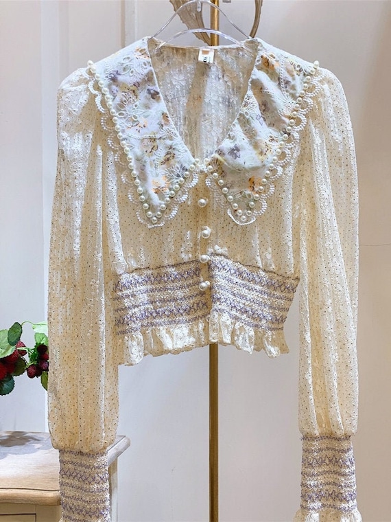 French Vintage Lace Blouse | Peter Pan collar blou