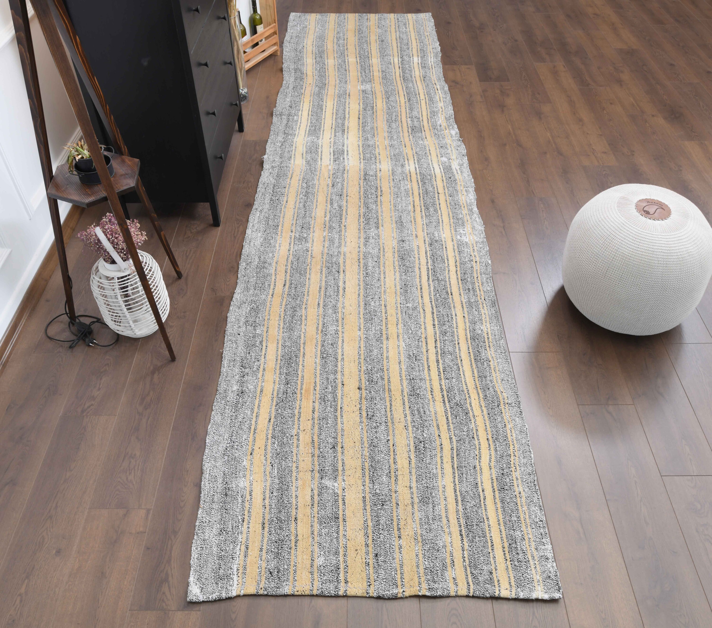 114×192 \"Forest walk”ViNTAGE TURKiSH RUG No. A1139- 4.1' x 11.1' Vintage Turkish Kars Area Rug