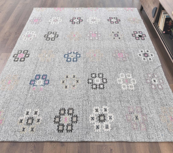 2.5x4 Ft Handmade Vintage Turkish Floral Pattern Wool Accent Rug