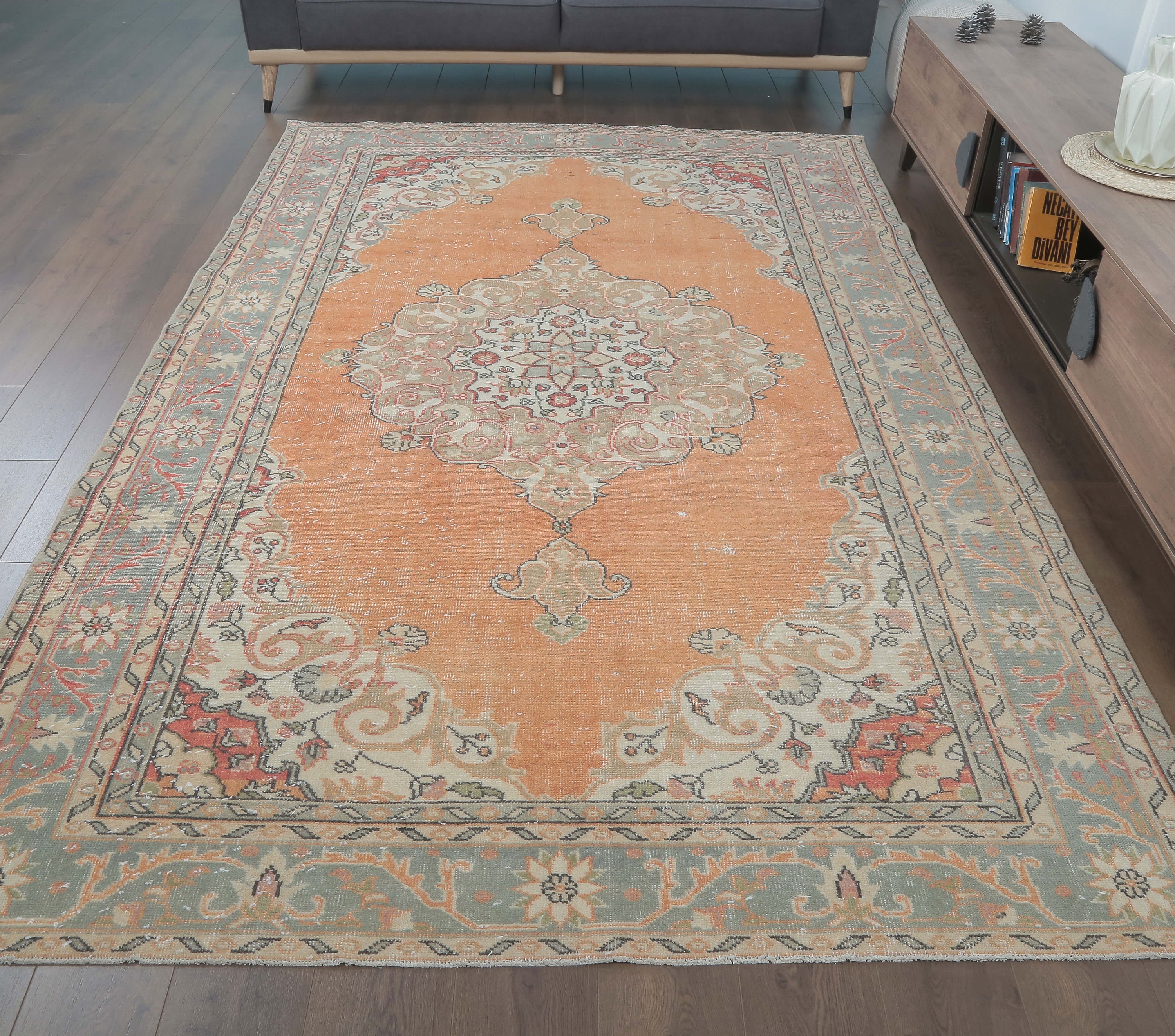 old mountain PERSIAN DESIGNED CARPET 絨毯 persian-designed-carpet - OLD MOUNTAIN OFFICIAL