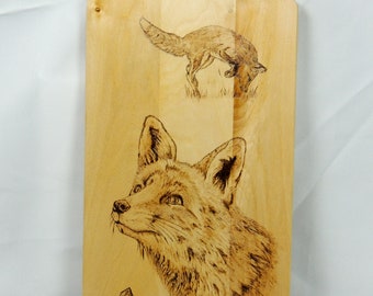 Handgemaakte houten snij / serveer plank vos motief pyrography art