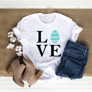 Easter Egg Love Tshirt SVG / Love Tshirt SVG / Easter Love Mug ou Pillow SVG / svg Fichiers pour Cricut / Silhouette Files