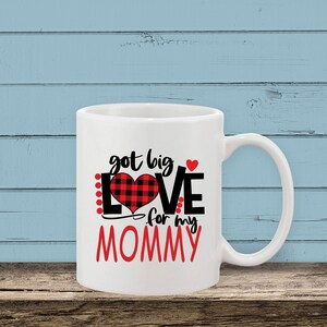 Eu tenho um grande amor pela minha mamãe SVG / Mommy Love Shirt Graphic / Love Mommy SVG / Arquivos SVG para arquivos Cricut / Silhouette