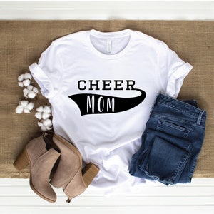 Torça mamãe SVG | Arquivo de corte da mãe esportiva | Dizendo bonito da mamãe | Design de camisa feminina | Citação do dia do jogo | Torneio | Arquivos Silhouette Cricut
