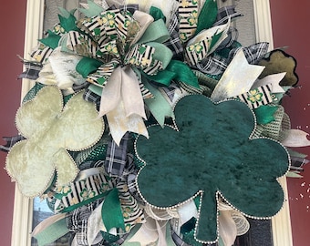 St Patrick’s day wreath/ shamrock wreath/ lucky door hanger