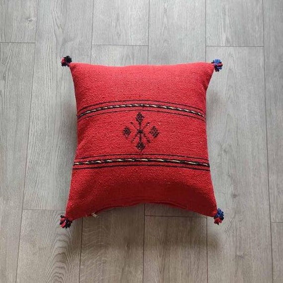 Coussin Berbère Rouge Décoratif en Coton Fait Main
