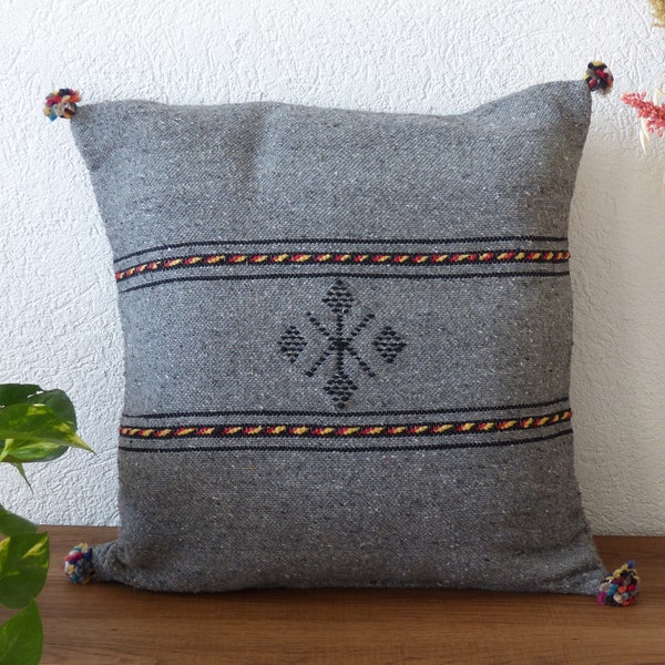 Coussin berbère gris foncé en coton fait main