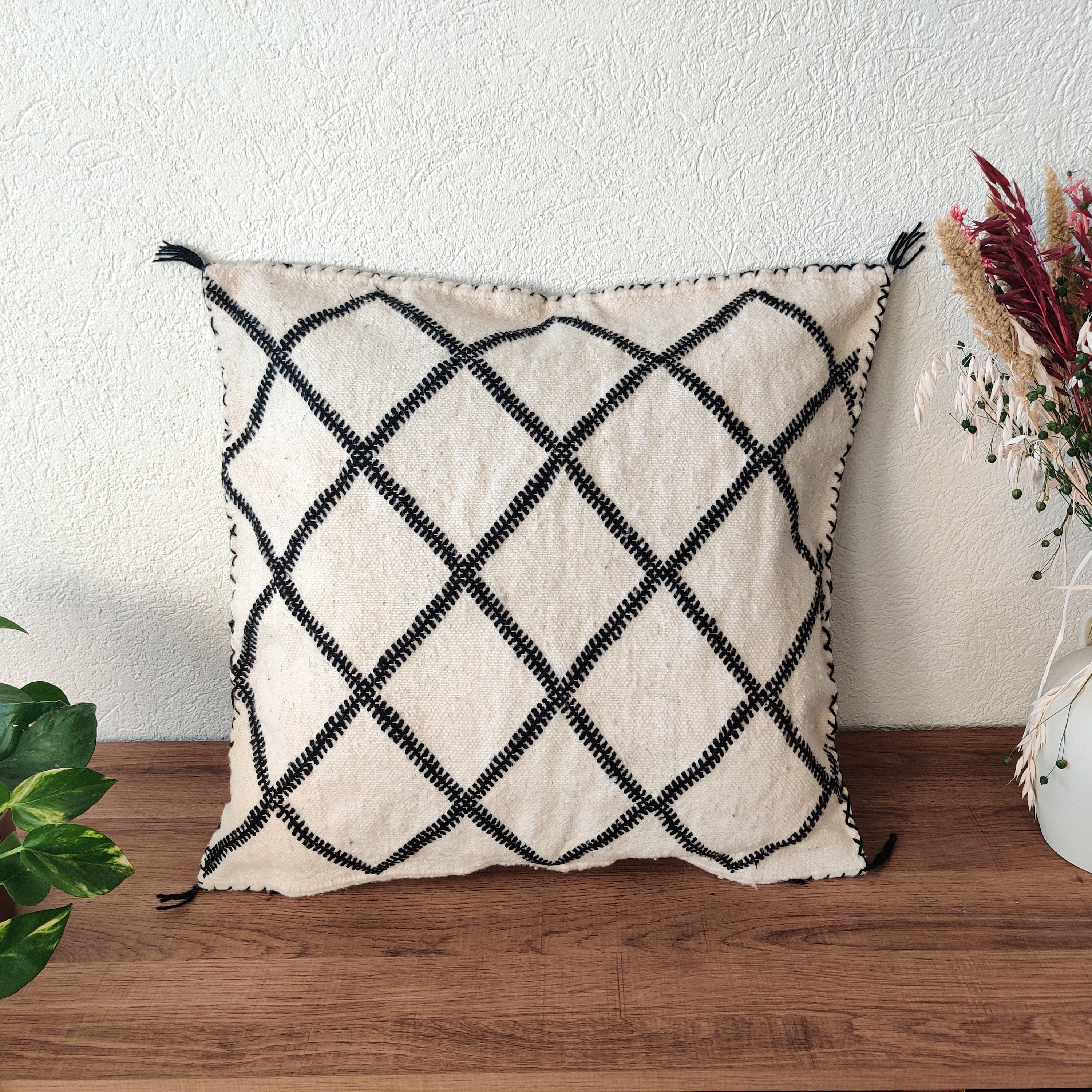 Coussin Berbère Marocain Kilim Blanc et Noir 55x55 cm