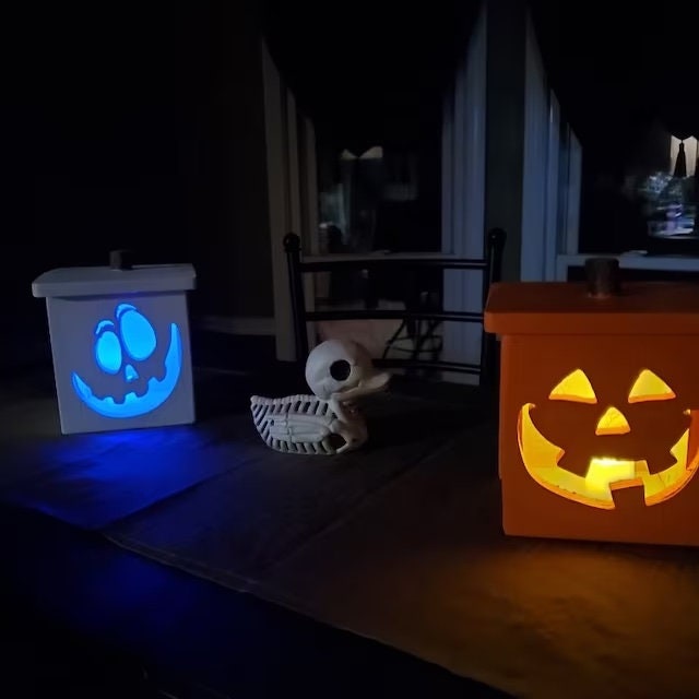 Halloween Jack-O-Lantern Wood Decor! LED “Flickering Flame” Candle & Battery Included!