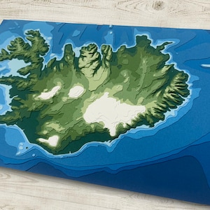 11 x 17 po. Islande | Carte topographique et bathymétrique Papercut, 11 x 17