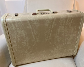 Vintage (circa 1950's) Royal Traveller Brand Suitcase- Exceptional Condition