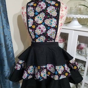 Pinup girl Aprons, Vintage style aprons, Pinup Style aprons, Halloween Aprons, Day of the dead , Kitchen Aprons,Retro aprons