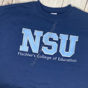 Nova Südöstliche Universität inspiriert Sweatshirt