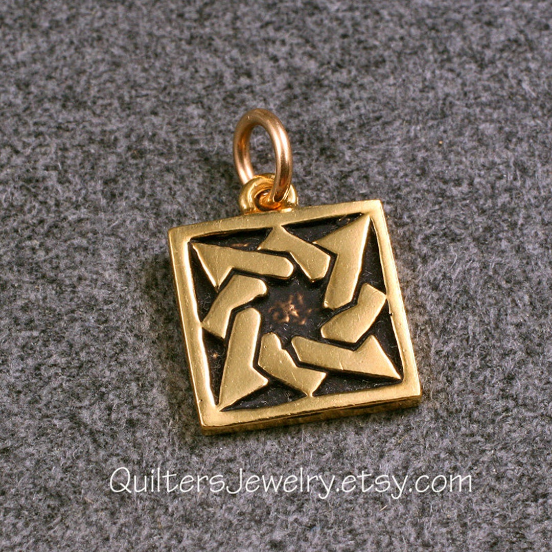 Quilt Charm, TANGLED STARS, in Sterling Silver, Goldfill, or Solid 14k Gold, Quilting Jewelry