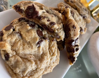 Gourmet Chocolate Chip Cookies - Fresh Baked, One Dozen