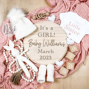It's a Girl Pregnancy Announcement /  Social Media / Digital Personalized Pregnancy Announcement / Pregnancy Reveal /  Letter Board Baby
