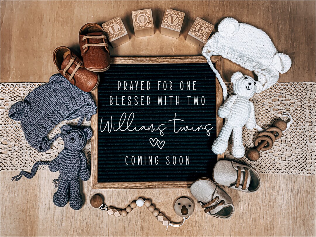 Twin Digital Pregnancy Announcement / Social Media / Twins / Digital