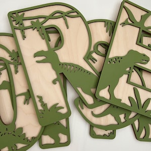 Letrero con nombre de dinosaurio - Letras de dinosaurio - Letrero con nombre personalizado - Decoración con nombre personalizada - Decoración con temática de dinosaurios - Arte mural de dinosaurios