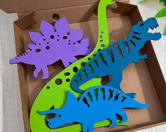 Houten dinosaurus muurkunst set - dinosaurus slaapkamer decor - dinosaurus muur decor - dinosaurus thema kinderkamer - dinosaurus kinderkamer decor - dino speelkamer