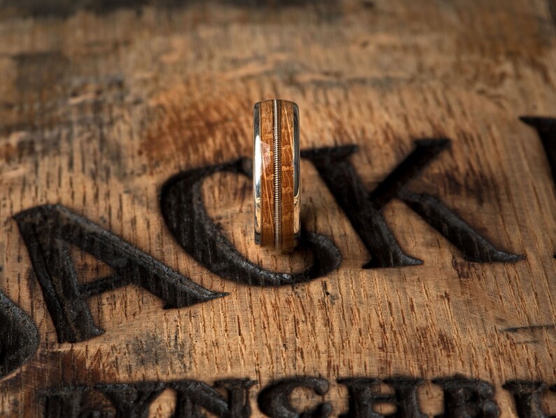 Genuine Jack Daniels Whiskey barrel wood ring with Guitar String Inlay Mens Sterling Silver /& Wood Wedding Band
