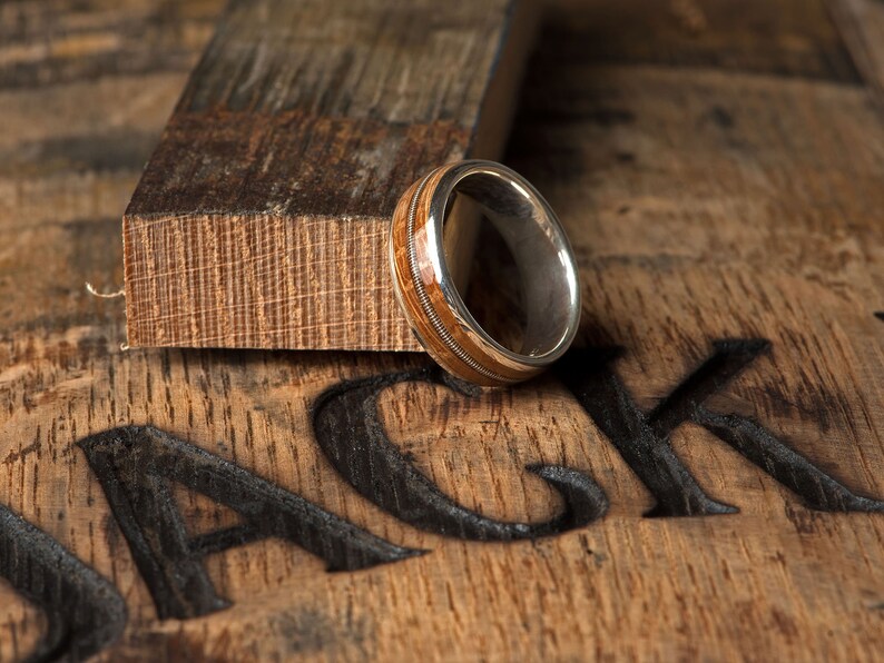 Genuine Jack Daniels Whiskey barrel wood ring with Guitar String Inlay Mens Sterling Silver /& Wood Wedding Band