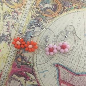 Daisy Flower Earrings, Flower Bead Earrings, Beaded Earrings, Earrings, Cute Earrings, Womens Earrings afbeelding 6